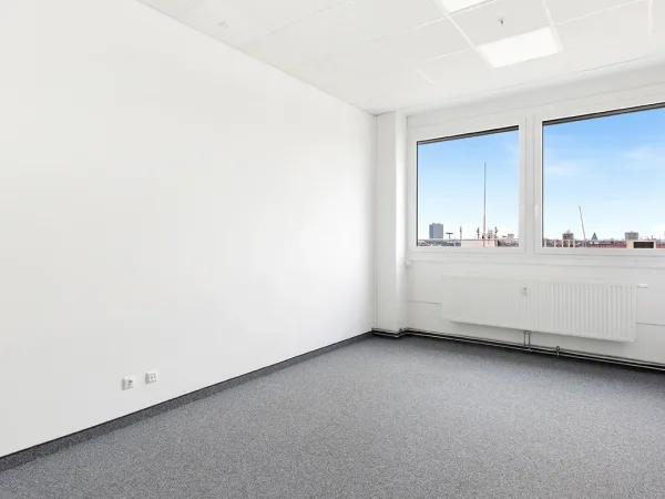 Bürofläche in München (Milbertshofen-Am Hart) – Helle Bürofläche mit Dachterrasse in München-Milbertshofen-Am Hart — Bild 2