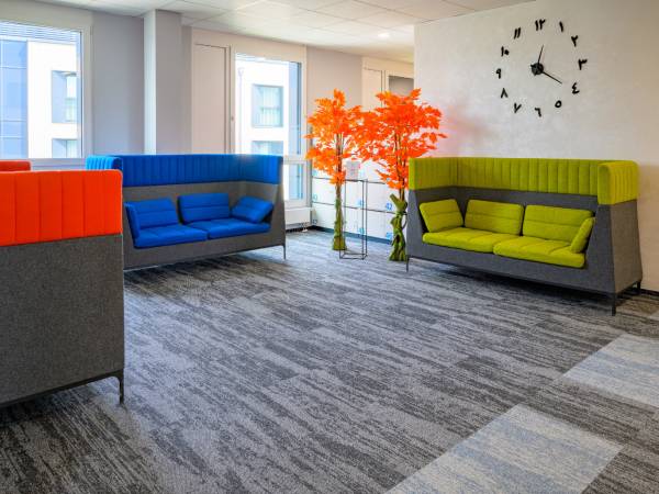 Luxuriöser Coworking Space am Rheinufer in Monheim am Rhein — Bild 5