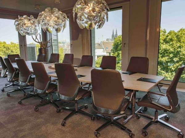 Exklusive Büros & Coworking in Köln Altstadt-Süd am Rudolfplatz — Bild 2