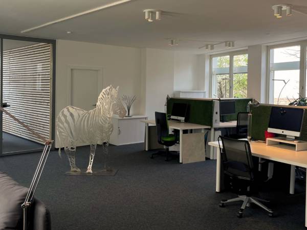 Flexibler Coworking Space in grünem Ambiente in Stuttgart-Gablenberg — Bild 3