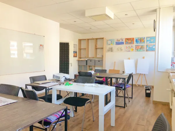 Abschließbares Büro in Frankfurt am Main (Bockenheim) – Vielseitige Räumlichkeiten in Bürogemeinschaft in Frankfurt Bockenheim — Bild 2