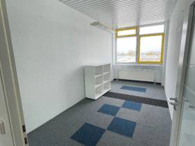Multifunktionale Ausstellungs- und Büroflächen