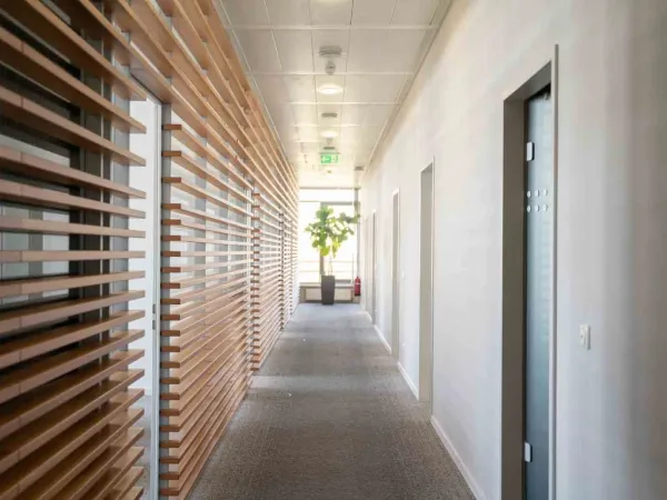Bürofläche in Düsseldorf (Grafenberg) – Skyline trifft Natur: 7. Etage am Aaper Wald — Bild 4