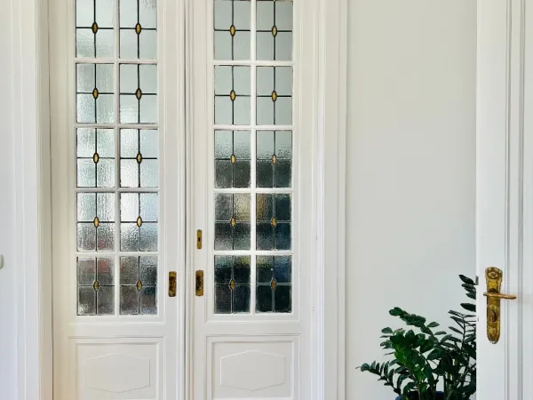 Abschließbares Büro in Berlin (Wilmersdorf) – Lichtdurchfluteter Büroraum im Altbau in Berlin-Wilmersdorf — Bild 5