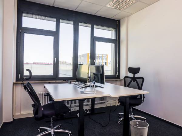 Abschließbares Büro in Stuttgart (Möhringen) – Büro im Synergiepark Möhringen/Vaihingen — Bild 1
