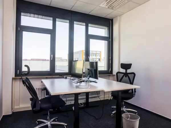 Abschließbares Büro in Stuttgart (Möhringen) – Büro im Synergiepark Möhringen/Vaihingen — Bild 1