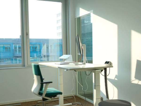 Abschließbares Büro in Berlin (Moabit) – Moderne Bürogemeinschaft im Quartier Heidestraße in Berlin-Moabit — Bild 2
