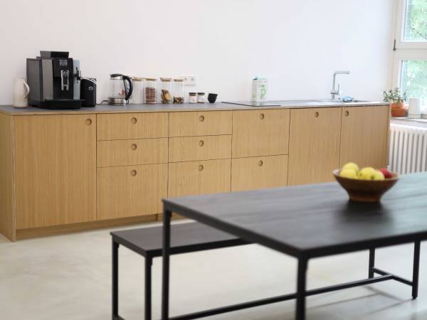 Abschließbares Büro in Berlin (Kreuzberg) – Helles, modernes Büro in belebtem Gewerbehof in Berlin-Kreuzberg — Bild 7