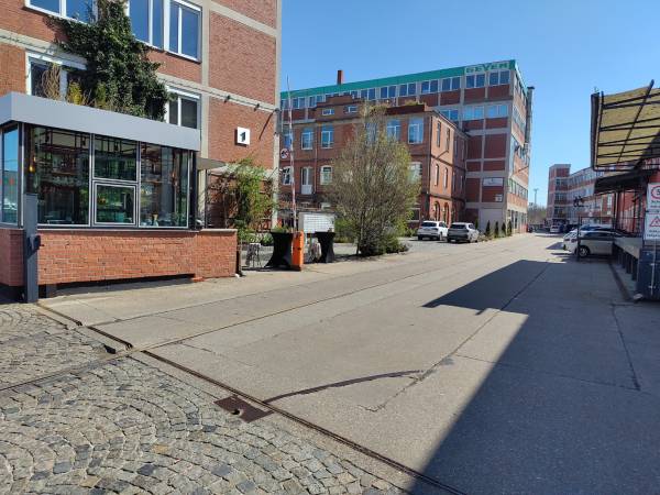 Co-Working-Arbeitsplätze in belebtem Gewerbeareal in Nürnberg — Bild 3