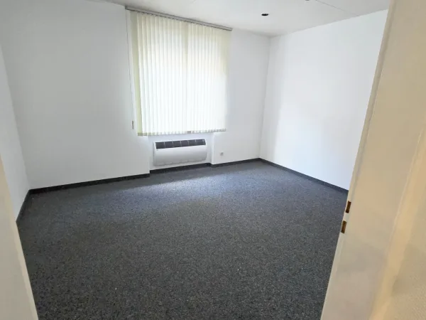 Abschließbares Büro in Stuttgart (Gablenberg) – Ruhige Einzelbüros in Bürogemeinschaft in Stuttgart-Gablenberg — Bild 1