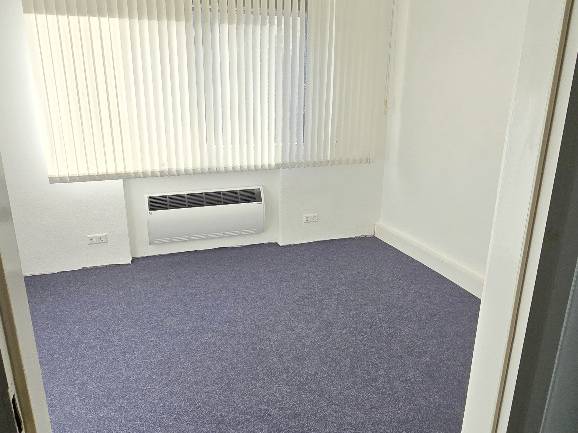 Abschließbare Einzelbüros in ruhiger Bürogemeinschaft in Stuttgart-Ost — Bild 8
