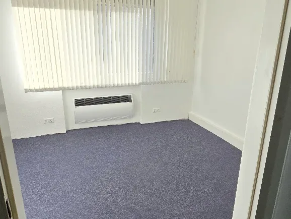 Abschließbares Büro in Stuttgart (Gablenberg) – Ruhige Einzelbüros in Bürogemeinschaft in Stuttgart-Gablenberg — Bild 8