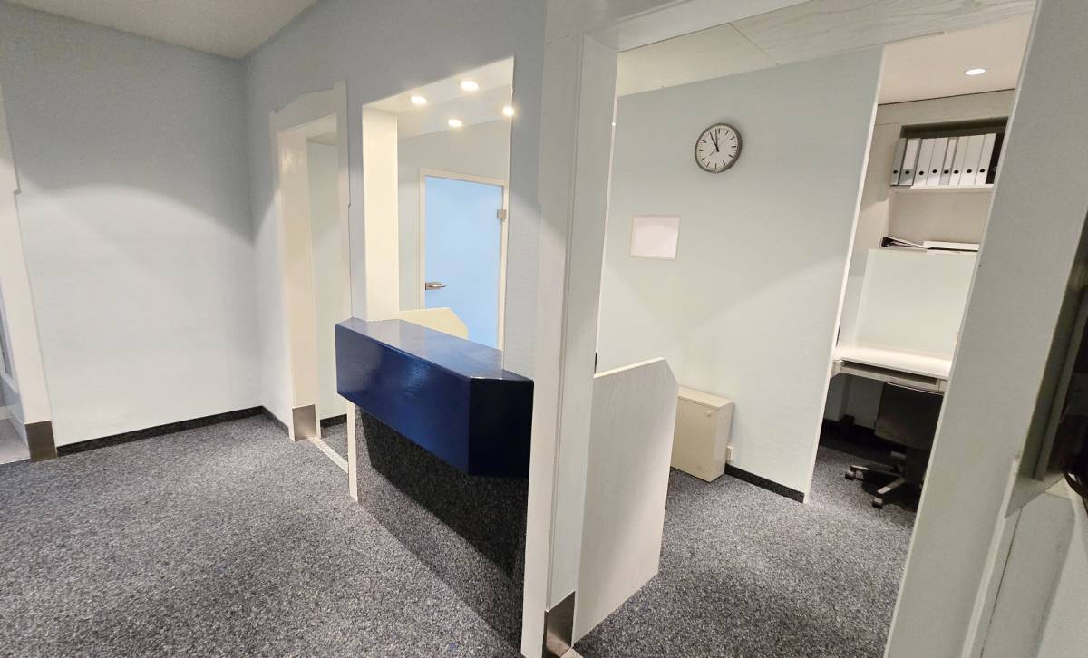 Abschließbare Büros in ruhiger Bürogemeinschaft in