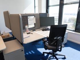 Office space for rent - 55.85 m² (two rooms: 23.95 m² and 31.9 m²)
