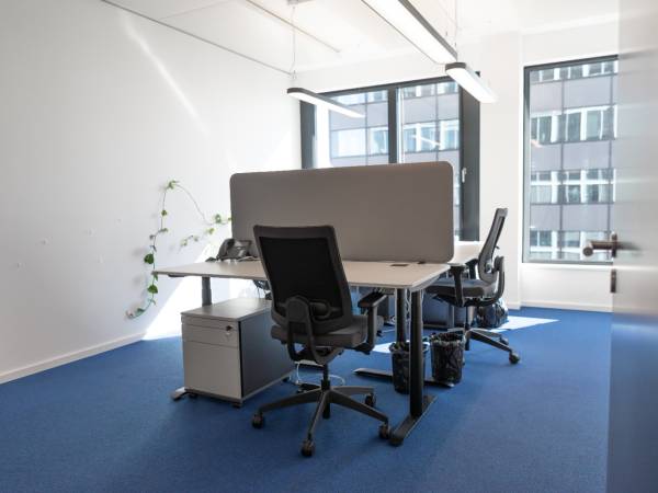 Bürofläche in Hamburg (Neustadt) – Voll ausgestattete Bürofläche in Hamburg-Neustadt mit Alsterblick — Bild 6