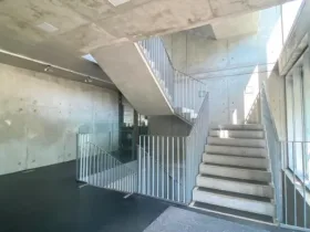 Platz für deine Ideen – 25 m² zur Untermiete oder Schreibtischplätze