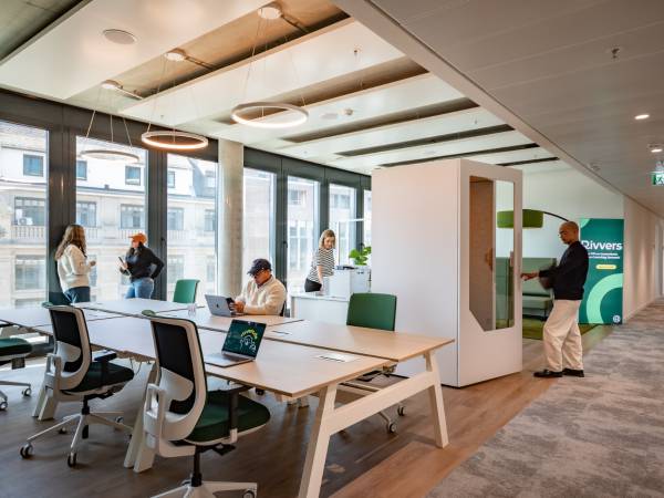 Moderne Büros & Coworking Spaces mit Terrassenblick in Frankfurt am — Bild 1