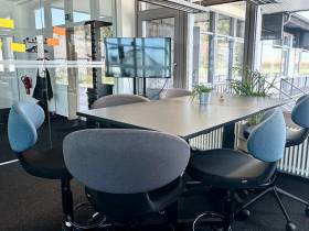 Moderne Büro- und Coworking-Bereiche in Vossenack