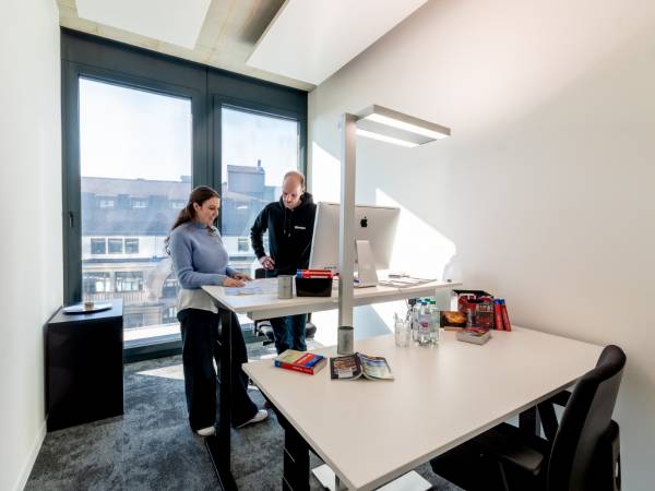Moderne Büros & Coworking Spaces mit Terrassenblick in Frankfurt am — Bild 6