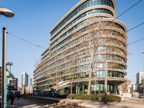 Moderne Büros & Coworking Spaces mit Terrassenblick in Frankfurt am — Bild 8