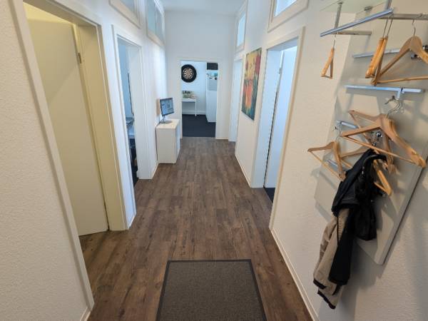 Schöner Büroraum in eingespielter Büro-WG in Stuttgart-Mitte — Bild 5