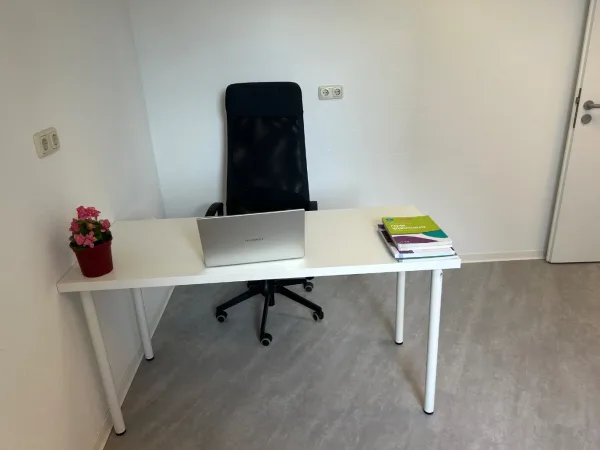 Abschließbares Büro in Bielefeld (Mitte) – Ruhiger Coworking Space in Bielefeld-Mitte — Bild 1