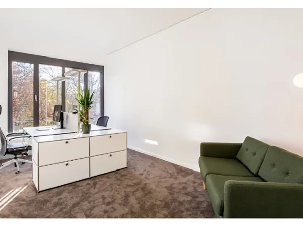Abschließbares Büro in München (Schwabing-Freimann) – Neu renovierte Bürogemeinschaft in Schwabing-Freimann, München — Bild 2
