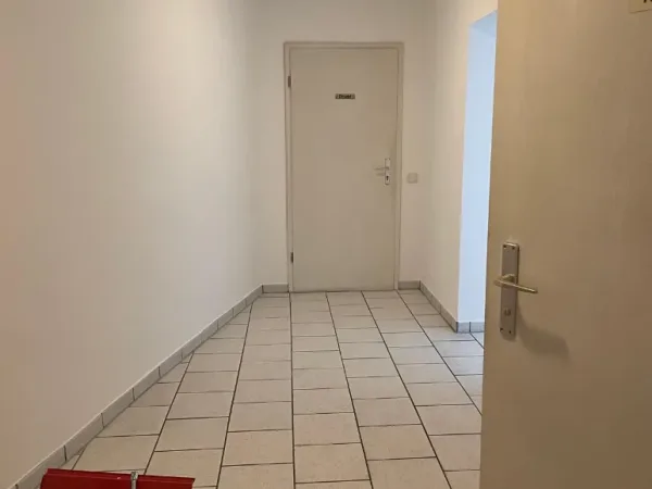 Bürofläche in Kamen – Großzügige, frisch renovierte Bürofläche in Kamen-Zentrum — Bild 2