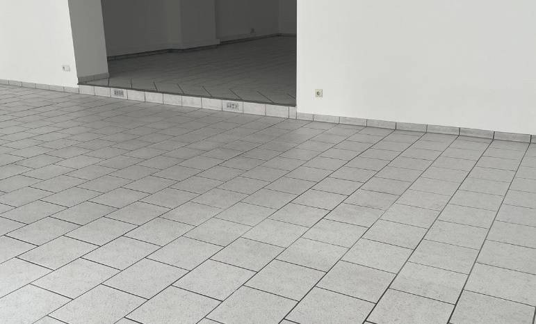 Großzügige, frisch renovierte Bürofläche in Kamen-Zentrum