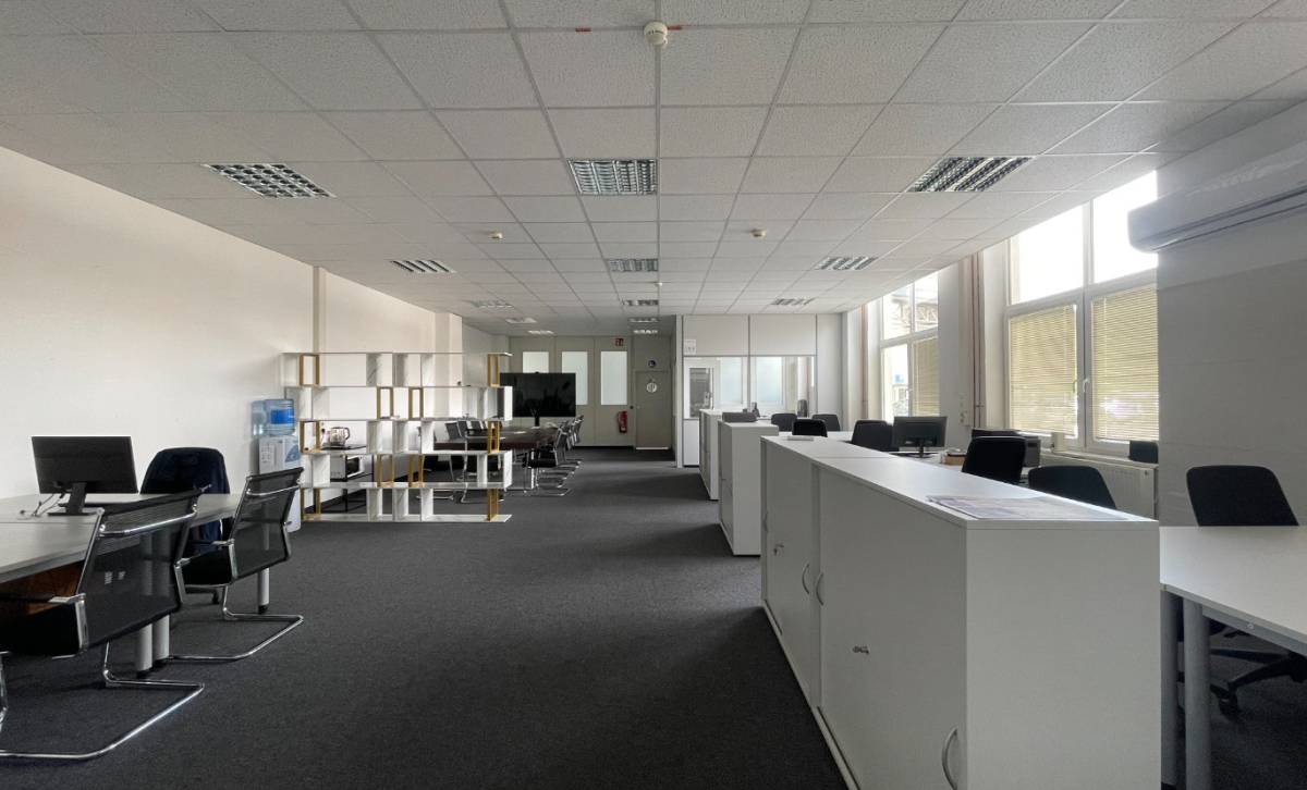 Büro 1