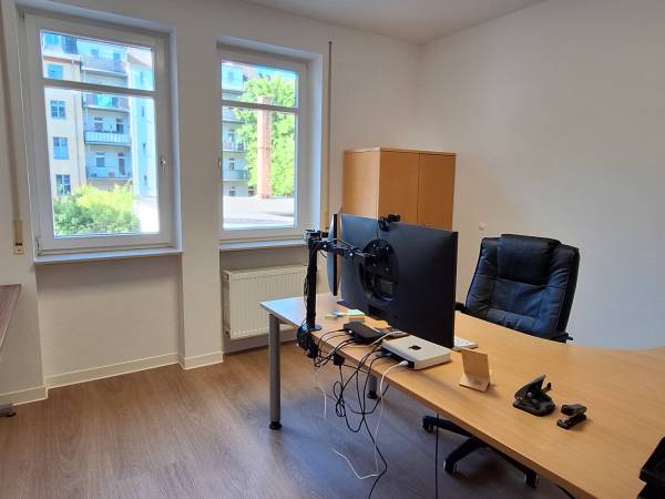 Ruhige Bürogemeinschaft mit möblierten Räumen in Chemnitz-Sonnenberg — Bild 5