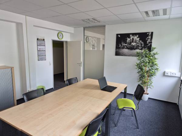 Moderne und helle Büroräume in Darmstadt-Mitte — Bild 5