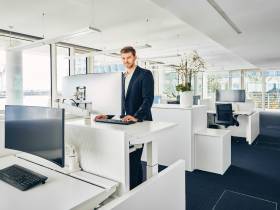 Schreibtischplätze und/oder Büroraum in der HafenCity mieten