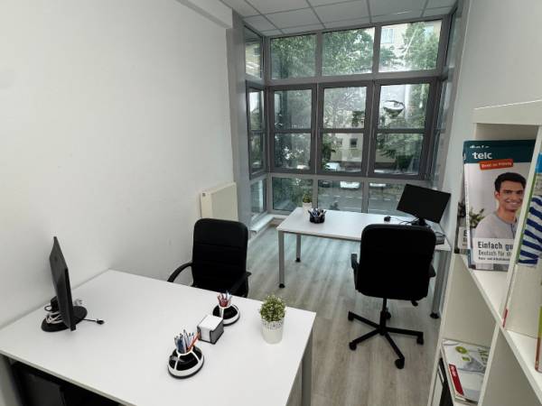 Abschließbares Büro in Berlin (Moabit) – Helle, möblierte Büroräume in ruhiger Bürogemeinschaft in — Bild 4