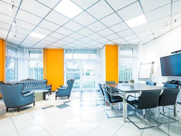 Modernes Business Center & Coworking Space in Köln-Porz — Bild 4