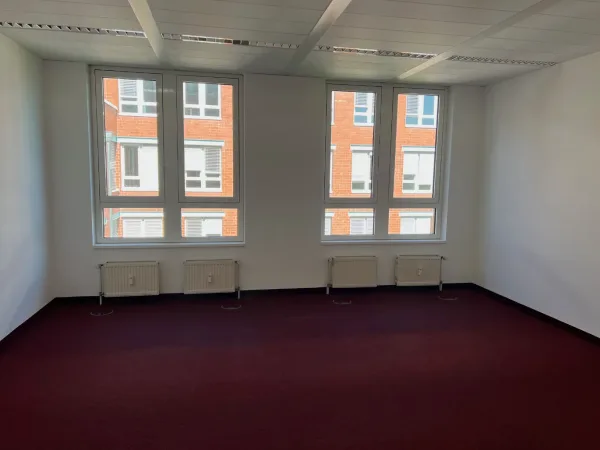 Bürofläche in Hamburg (Niendorf) – Repräsentative Bürofläche auf gesamter Etage in Hamburg-Niendorf — Bild 5
