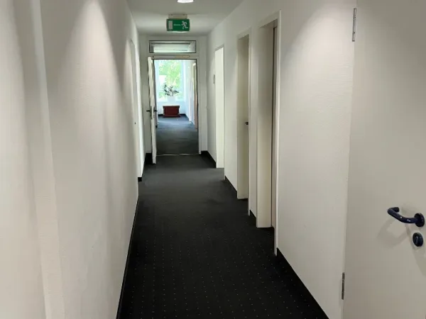 Bürofläche in Hamburg (Niendorf) – Repräsentative Bürofläche auf gesamter Etage in Hamburg-Niendorf — Bild 8