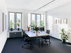 Büro in Coworking Space