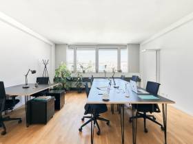 Teambüros in modernem Bürokomplex am Kustermannpark