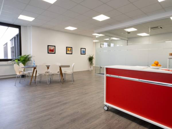 Modernes Büro in produktiver Bürogemeinschaft in Köln-Marsdorf — Bild 5