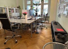 Fixed Desk L