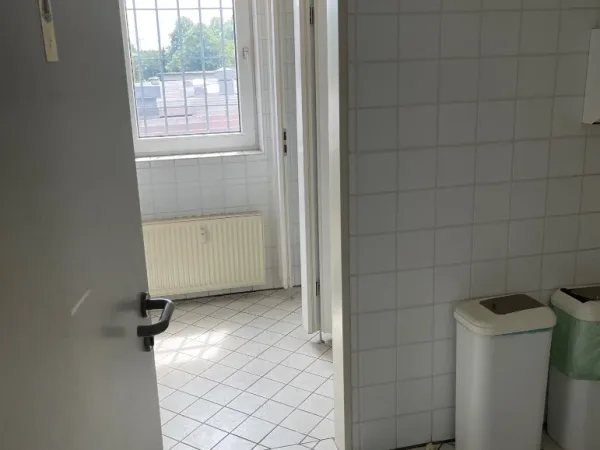 Bürofläche in Krefeld – Wandelbare Bürofläche für agile Startups im Fachmarktzentrum Krefeld — Bild 2