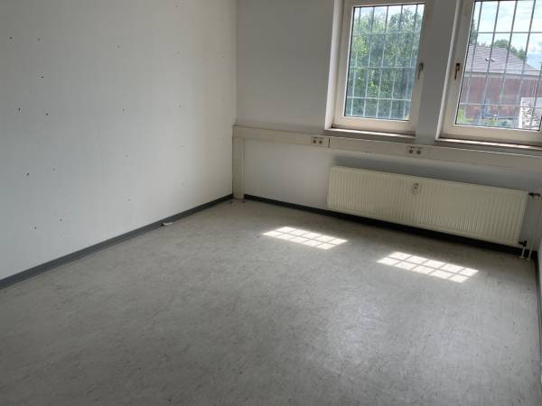 Wandelbare Bürofläche für agile Startups im Fachmarktzentrum Krefeld — Bild 5