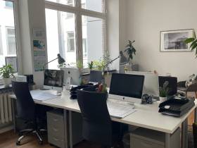 Großes, helles und ruhiges Büro mitten in der Hamburger Innenstadt