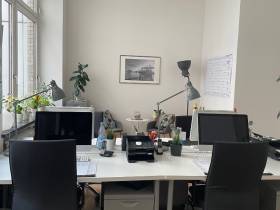Großes, helles und ruhiges Büro mitten in der Hamburger Innenstadt