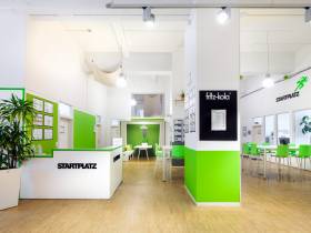 Schöne Büroräume direkt im Medienhafen im CoworkingSpace