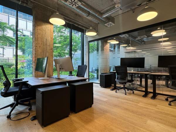 Moderne Büros & Coworking in Frankfurt am Main Ostend — Bild 1