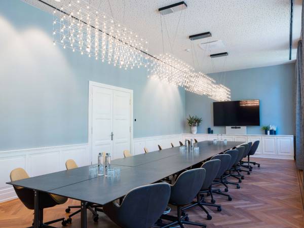 Repräsentative Büros & Coworking in historischer Villa im Finanz-Hub — Bild 8