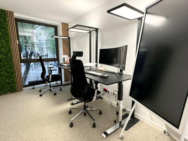 Abschließbares Büro in Hamburg (Altstadt) – Premium Bürogemeinschaft mit Panoramablick in Hamburg-Altstadt — Bild 8