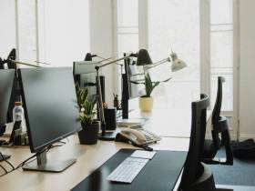 Fix Desk in kreativer Design Agentur
